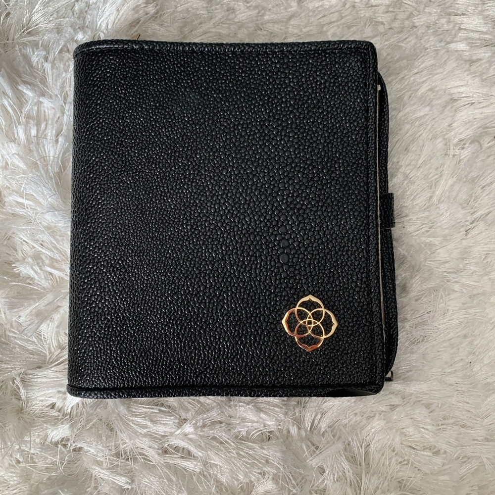 Kendra Scott jewelry holder